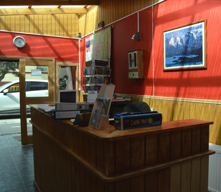 Carfran Patagonia Hostel Пуэрто-Наталес Экстерьер фото